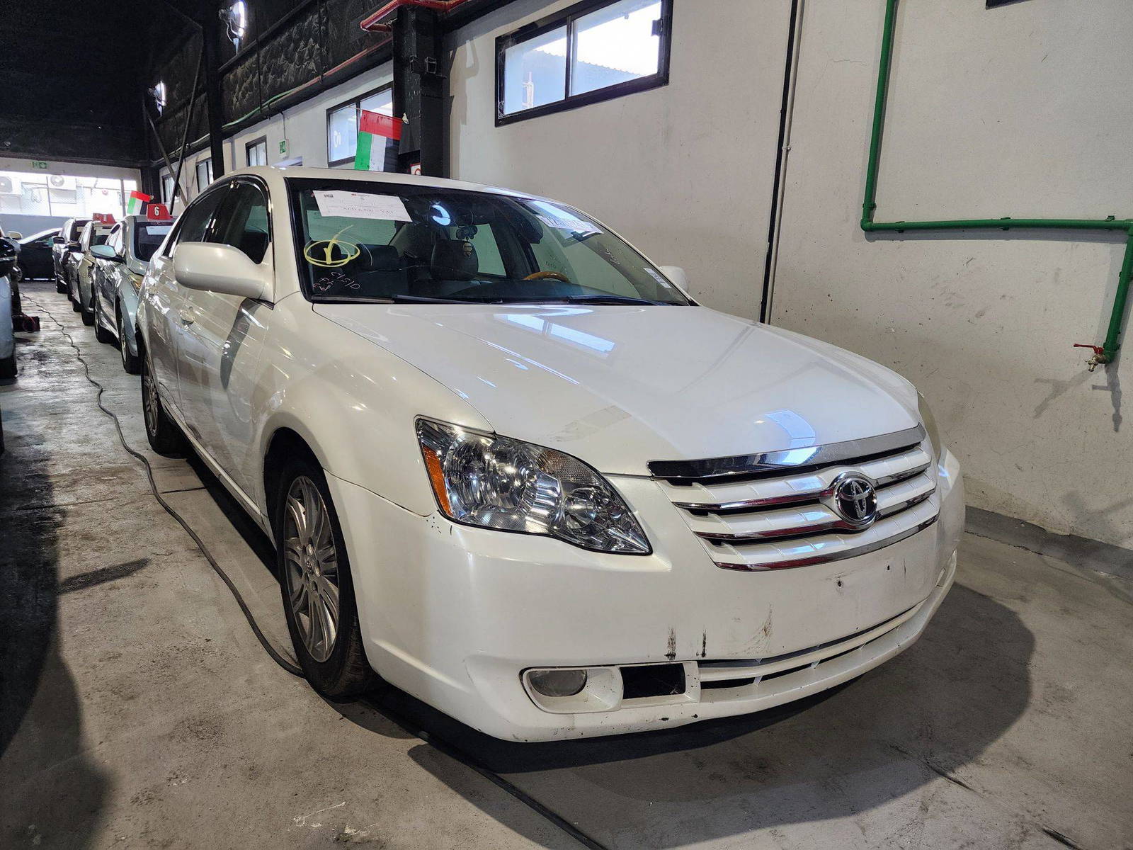 2006 TOYOTA AVALON — 181556 Miles — Lot 72516214 — Al Quoz - Marhaba Auctions Used Cars - Image 3