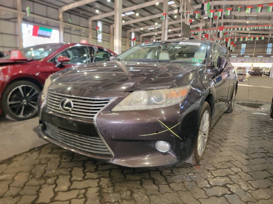 2013 LEXUS ES 350 — 137925 Miles — Lot 010063 — Main - Marhaba Auctions Used Cars - Image 5
