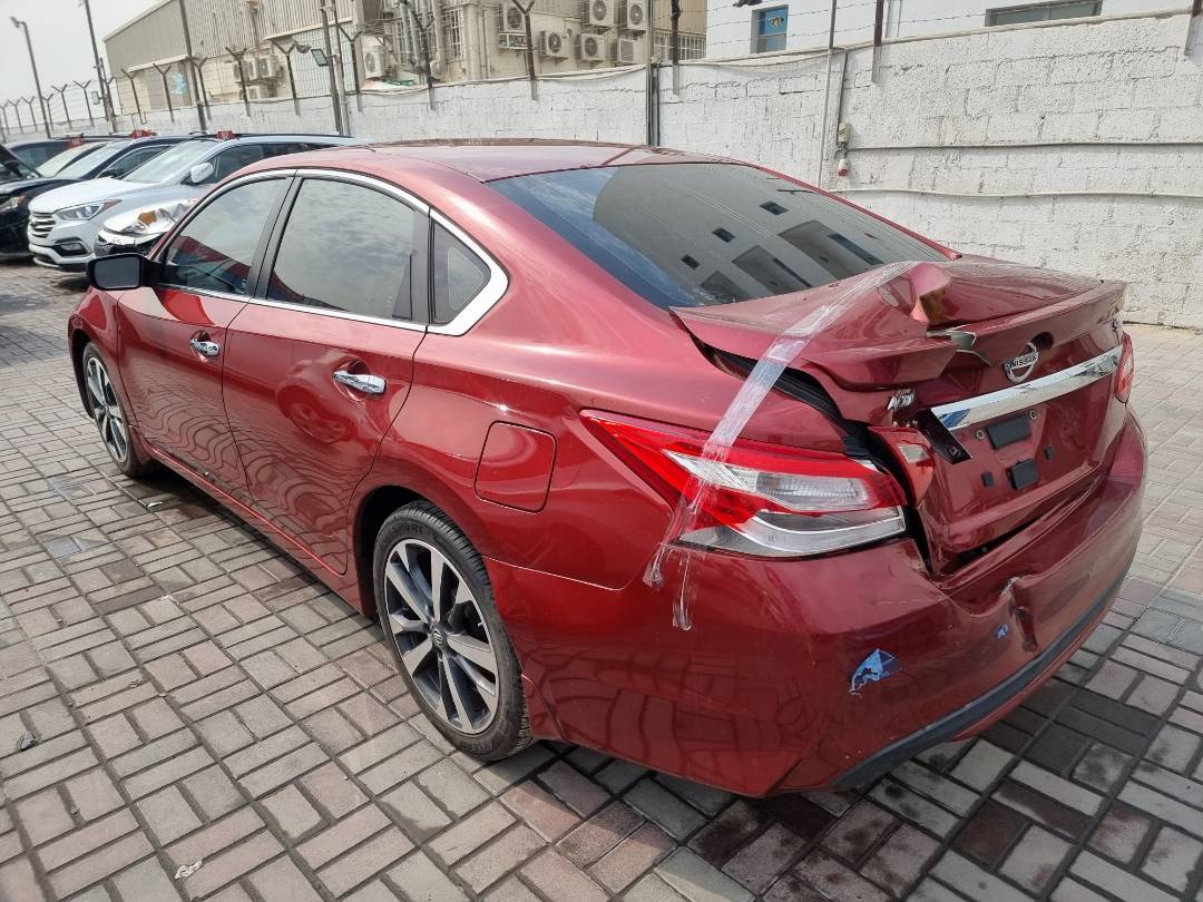 2016 NISSAN ALTIMA — 202737 Miles — Lot 292872 — Ind. 12 - Marhaba Auctions Used Cars - Image 5