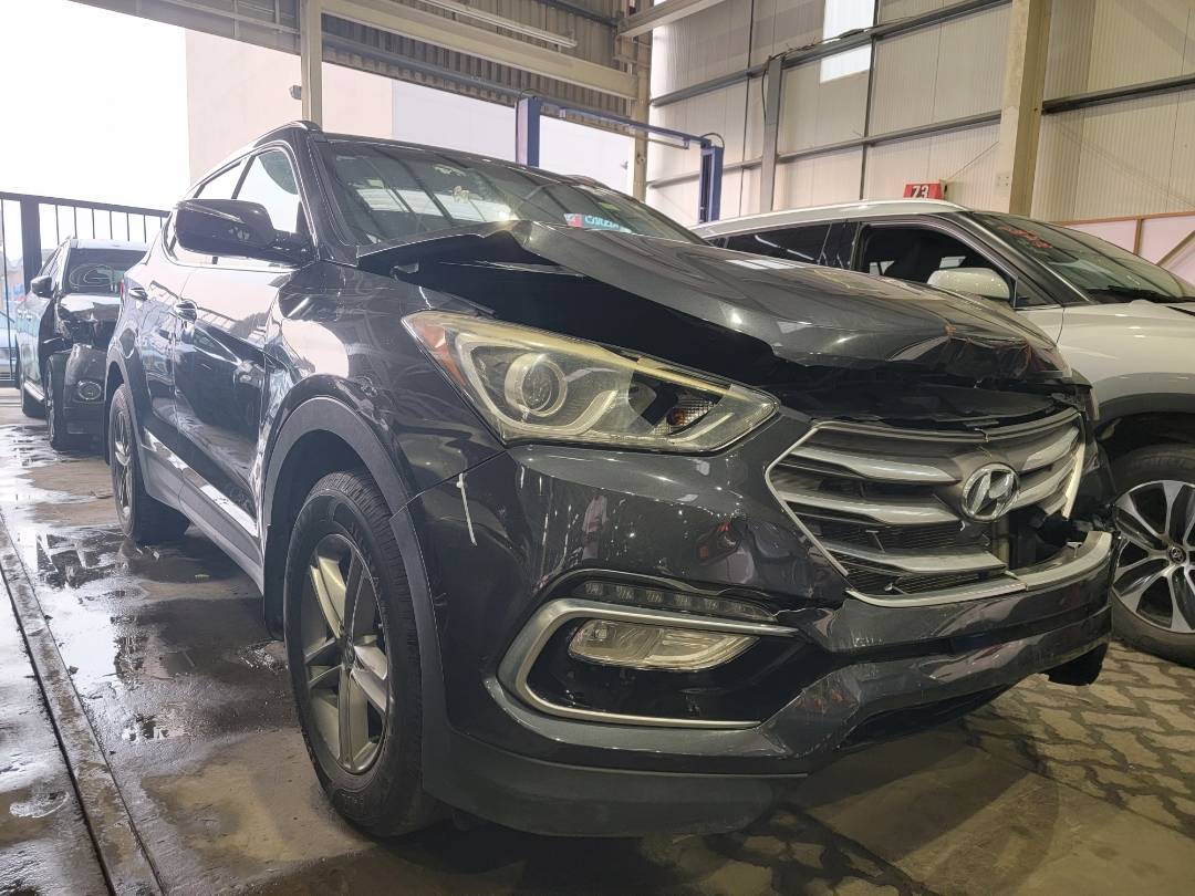 2018 HYUNDAI SANTA FE — 130314 Miles — Lot 4JG549769 — Main - Marhaba Auctions Used Cars - Image 4