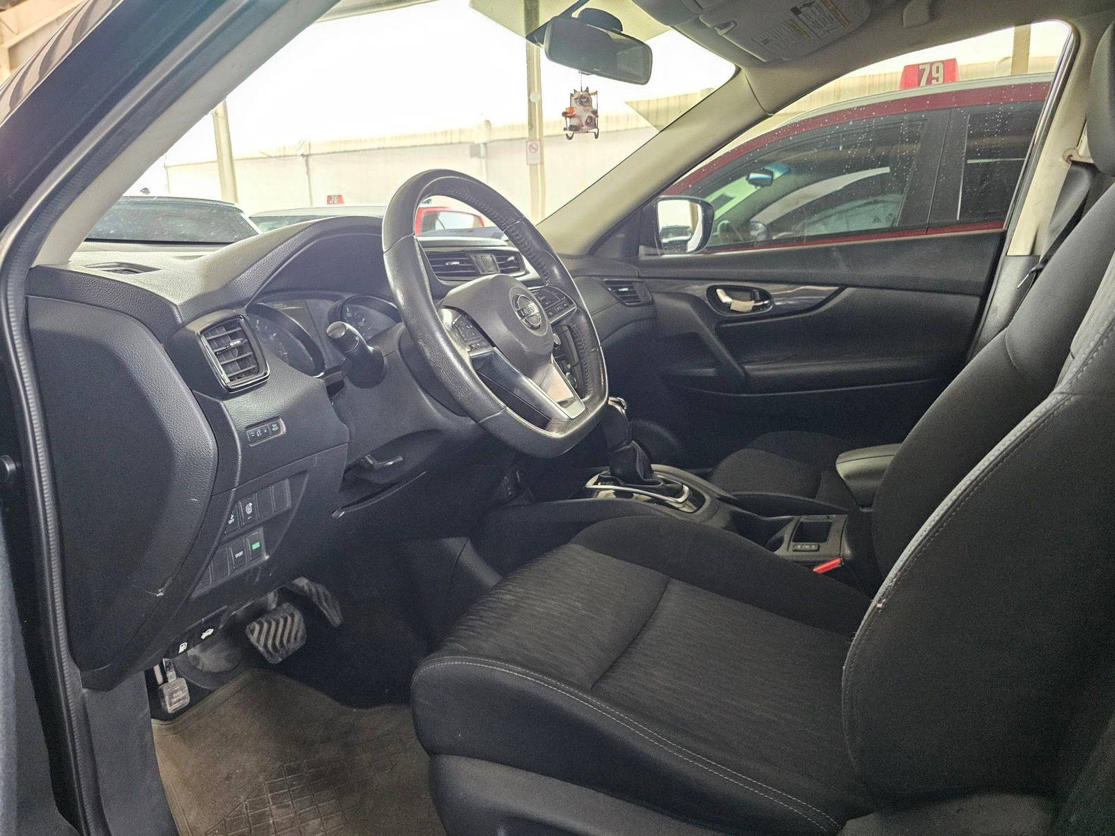 2017 NISSAN ROGUE — 197268 KM — Lot T2HP507352 — Souq - Marhaba Auctions Used Cars - Image 8