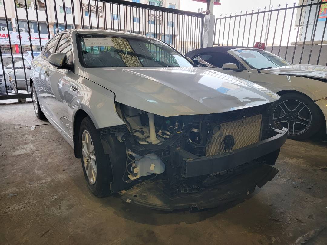 2018 KIA OPTIMA — 96128 Miles — Lot 2JG222378 — Main - Marhaba Auctions Used Cars - Image 4