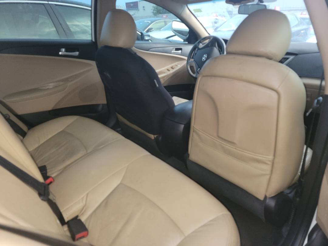 2011 HYUNDAI SONATA — 165571 Miles — Lot 36674246 - Marhaba Auctions Used Cars - Image 4