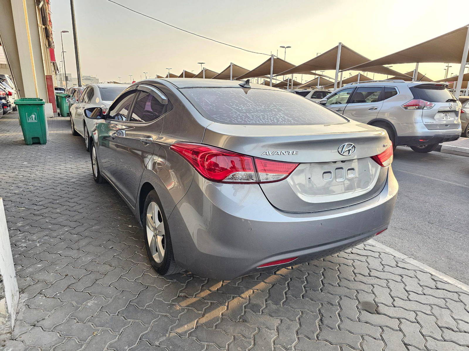 HYUNDAI AVANTE 2014 view 2