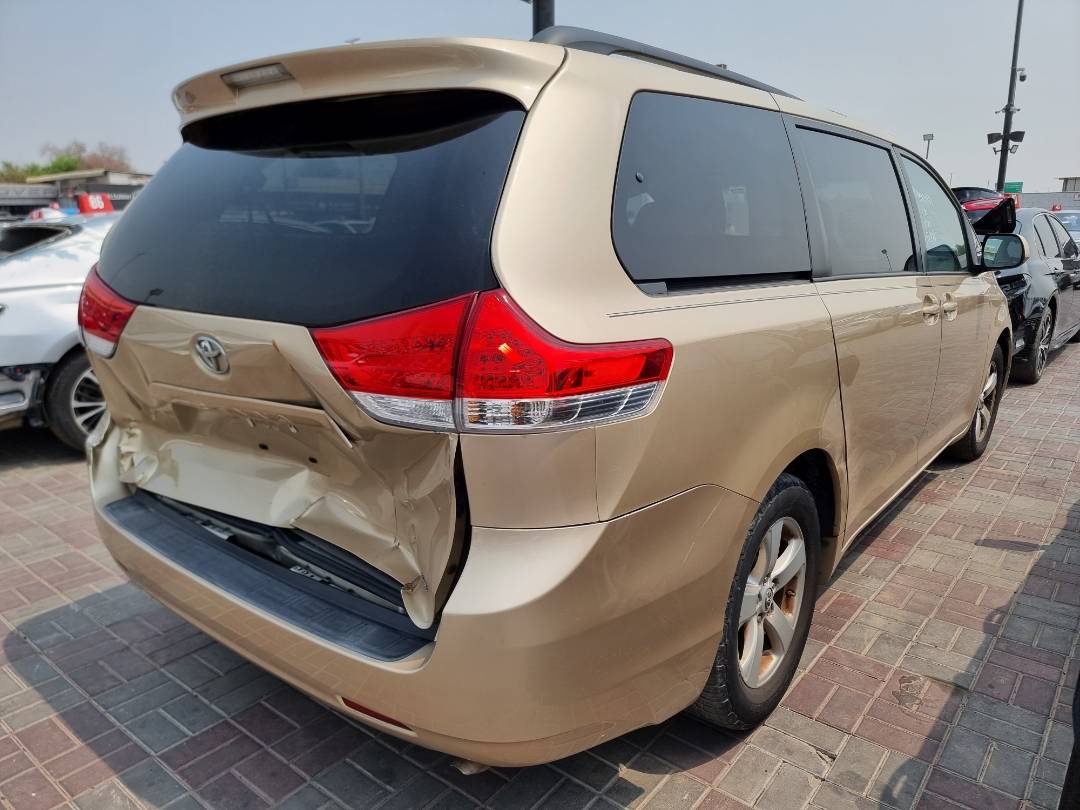 2011 TOYOTA SIENNA — 165596 Miles — Lot 53130114 — Ind. 12 - Marhaba Auctions Used Cars - Image 5