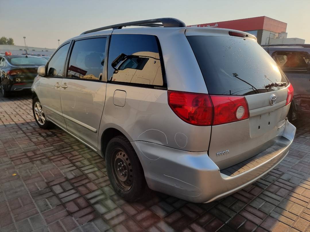 2006 TOYOTA SIENNA — 192791 Miles — Lot 214587/ — Ind. 12 - Marhaba Auctions Used Cars - Image 3