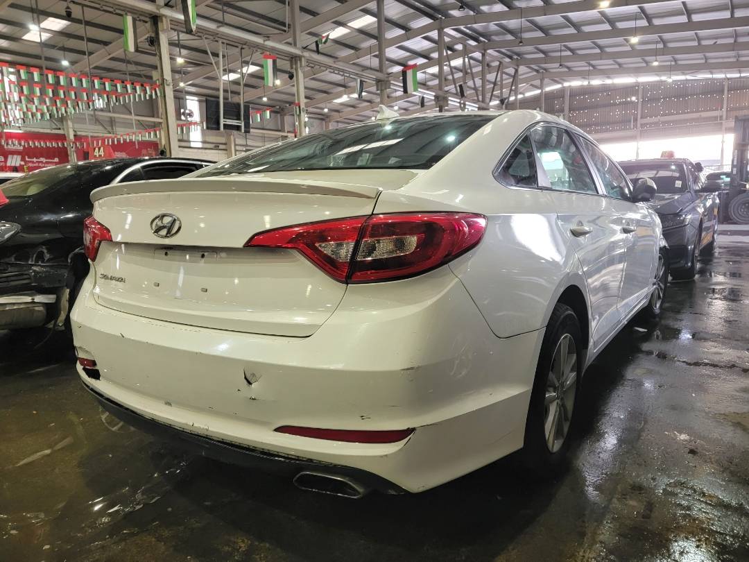 2015 HYUNDAI SONATA — 161430 Miles — Lot 71035274 — Main - Marhaba Auctions Used Cars - Image 3