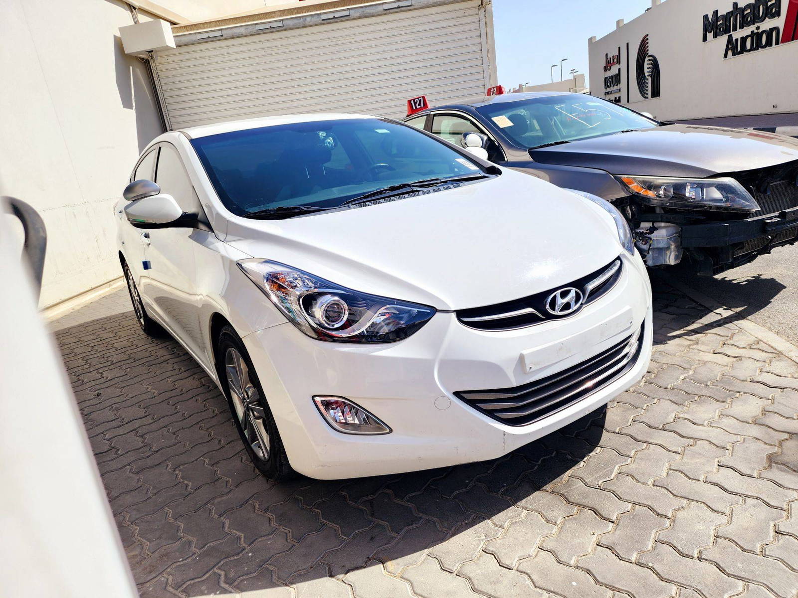 2011 HYUNDAI AVANTE — 117733 KM — Lot 017032 — Souq - Marhaba Auctions Used Cars - Image 4