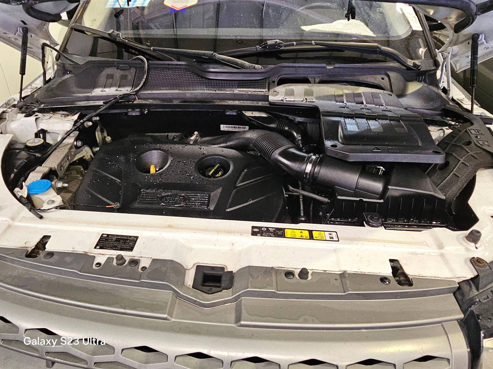 LAND ROVER RANGE ROVER EVOQUE PURE 2015 - Marhaba Auction Used Cars - Image 11