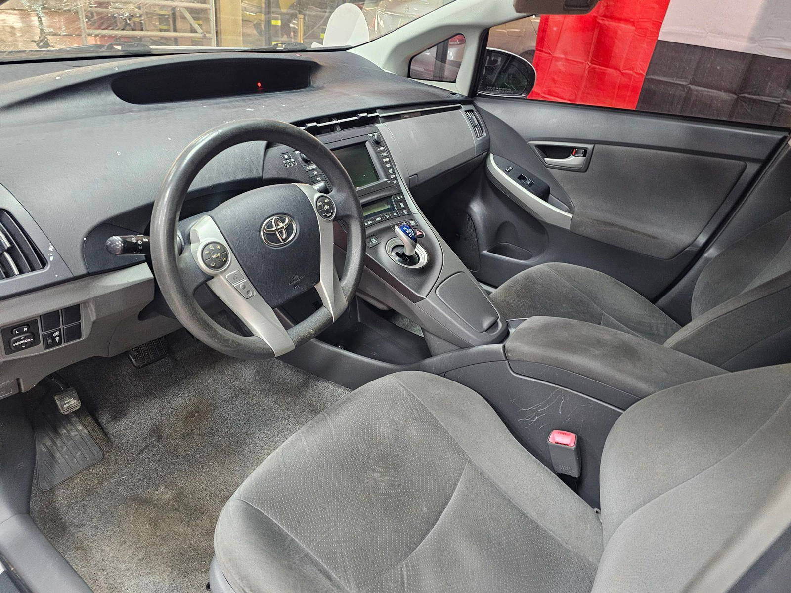 2010 TOYOTA PRIUS — 149366 Miles — Lot 80680015 — Main - Marhaba Auctions Used Cars - Image 8