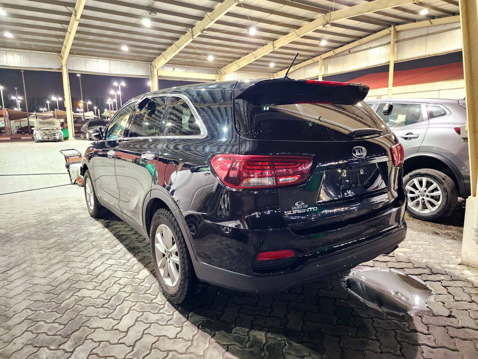 2019 KIA SORENTO — 151402 Miles — Lot 77770174 — Souq - Marhaba Auctions Used Cars - Image 4