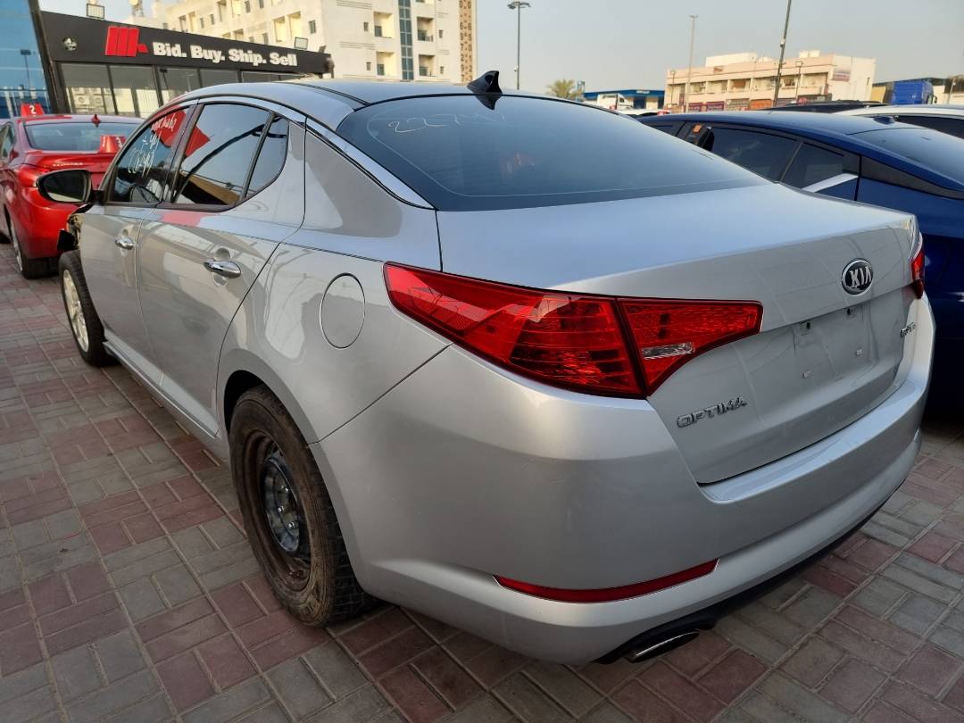 2013 KIA OPTIMA — 144028 Miles — Lot 215478 — Souq - Marhaba Auctions Used Cars - Image 4
