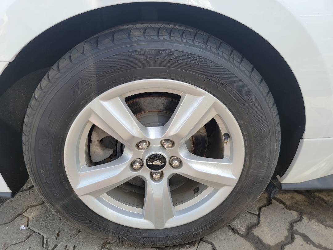 2019 FORD MUSTANG — 44504 Miles — Lot K5201280 - Marhaba Auctions Used Cars - Image 4