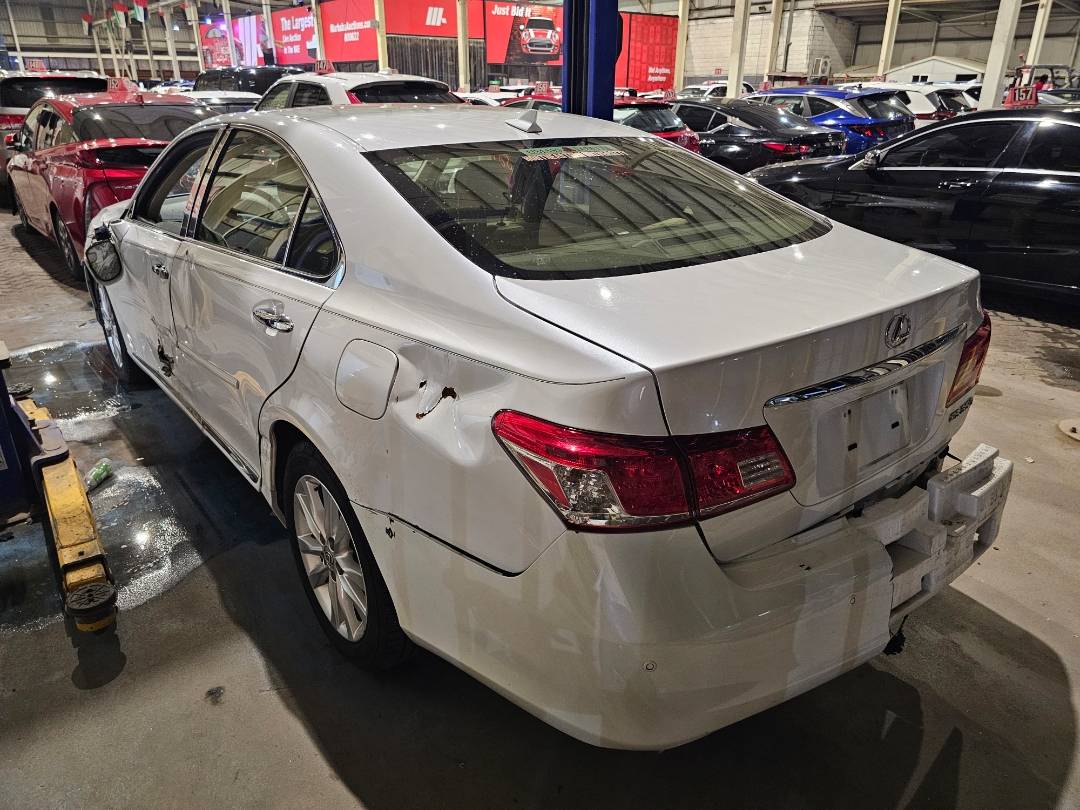 2012 LEXUS ES 350 — 131468 Miles — Lot 2490871 — Main - Marhaba Auctions Used Cars - Image 3
