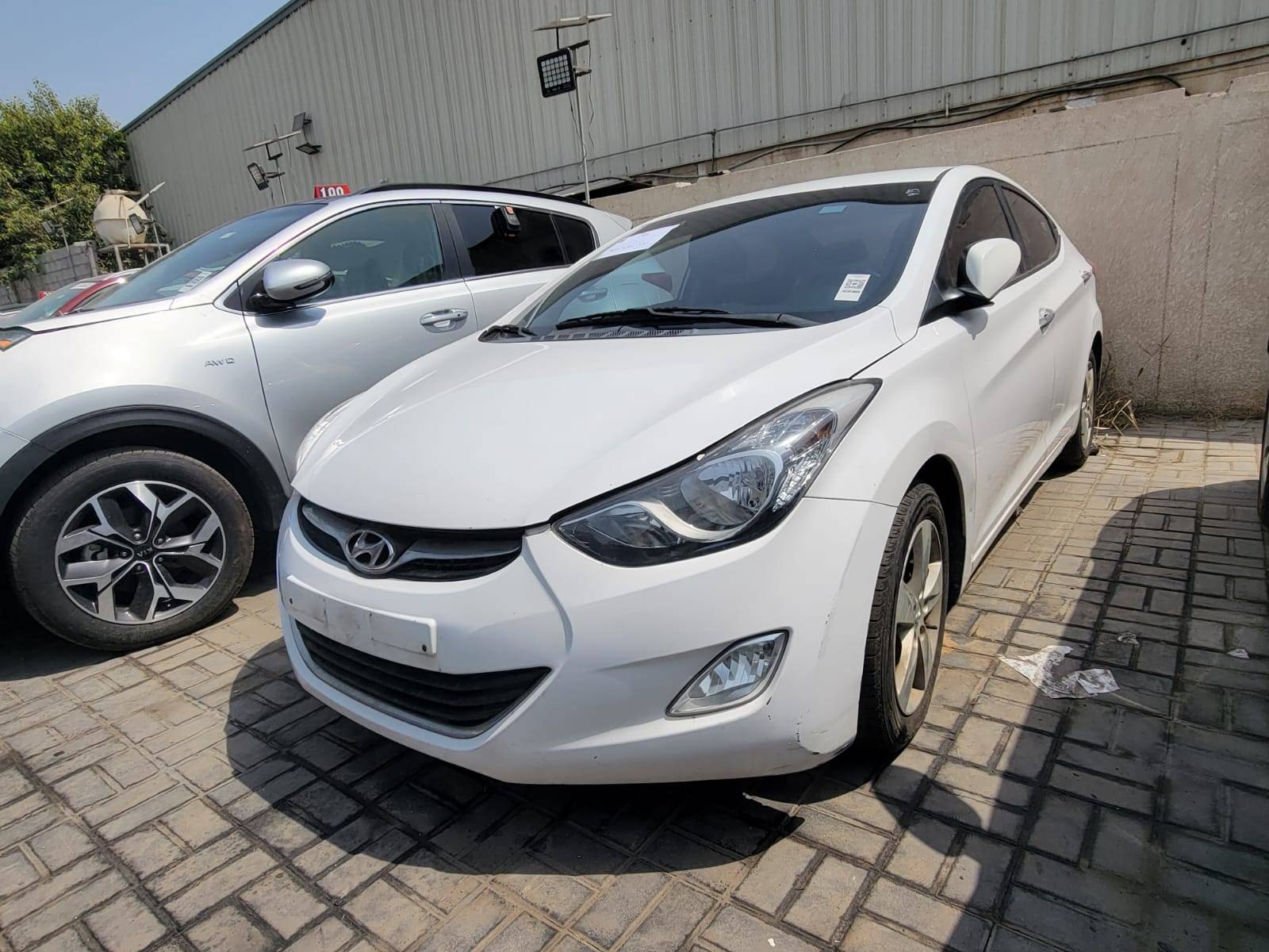 2012 HYUNDAI AVANTE — 277816 KM — Lot 541327 — Souq - Marhaba Auctions Used Cars - Image 4