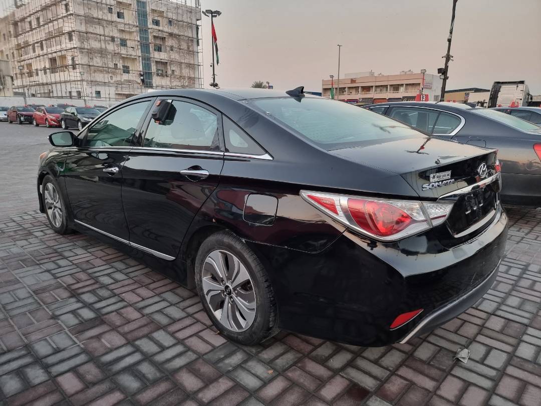 2014 HYUNDAI SONATA — 178249 Miles — Lot 70388354 — Main - Marhaba Auctions Used Cars - Image 4
