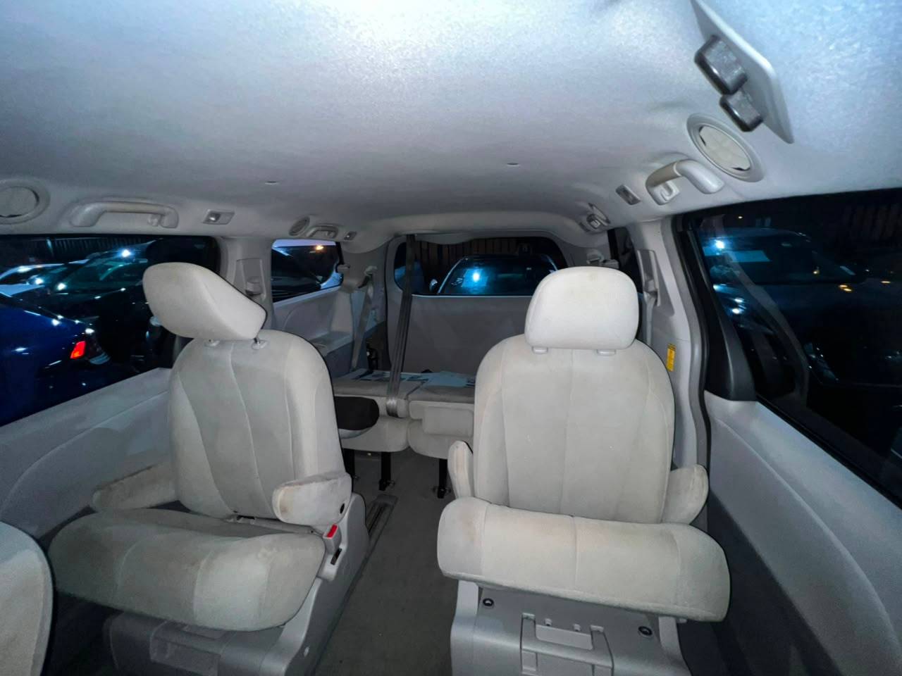 2014 TOYOTA SIENNA — 214015 Miles — Lot 95418865 — Main - Marhaba Auctions Used Cars - Image 5