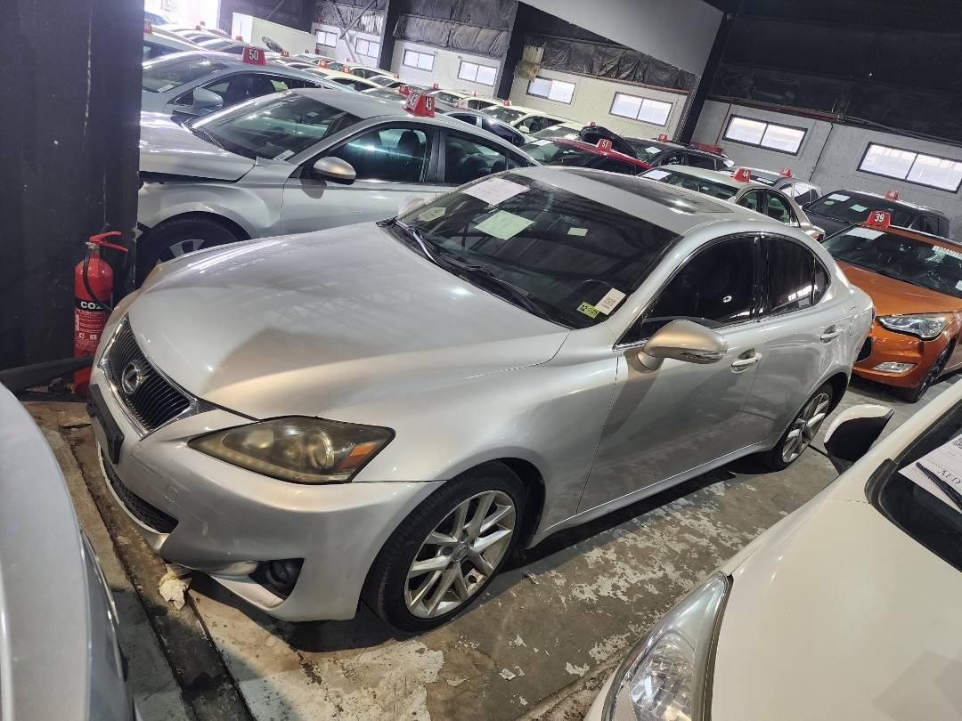 LEXUS IS 250