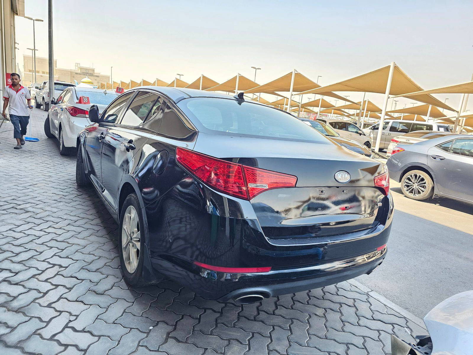 2011 KIA OPTIMA — 218109 Miles — Lot 2105478 — Souq - Marhaba Auctions Used Cars - Image 5