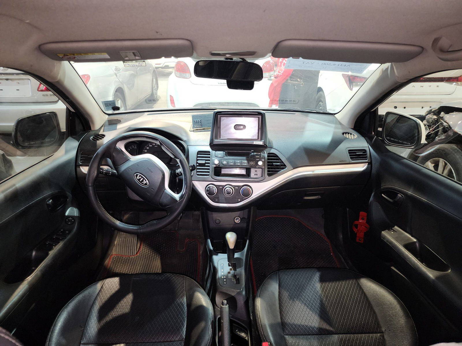 2012 KIA MORNING — 175605 KM — Lot 206039 — Ind. 12 - Marhaba Auctions Used Cars - Image 9
