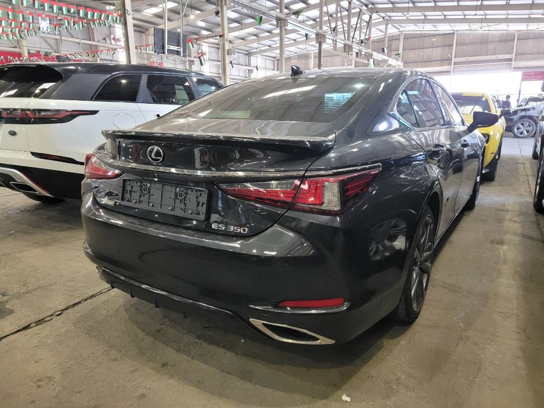 2019 LEXUS ES 350 — 26896 Miles — Lot U048440 — Main - Marhaba Auctions Used Cars - Image 3
