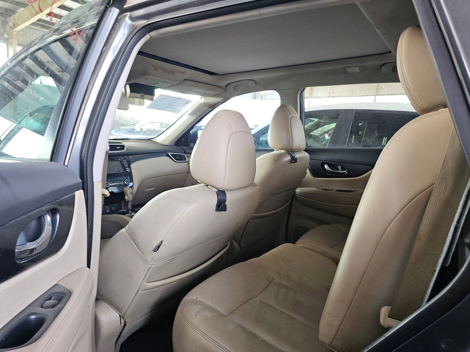 NISSAN ROGUE 2015 - Marhaba Auction Used Cars - Image 6