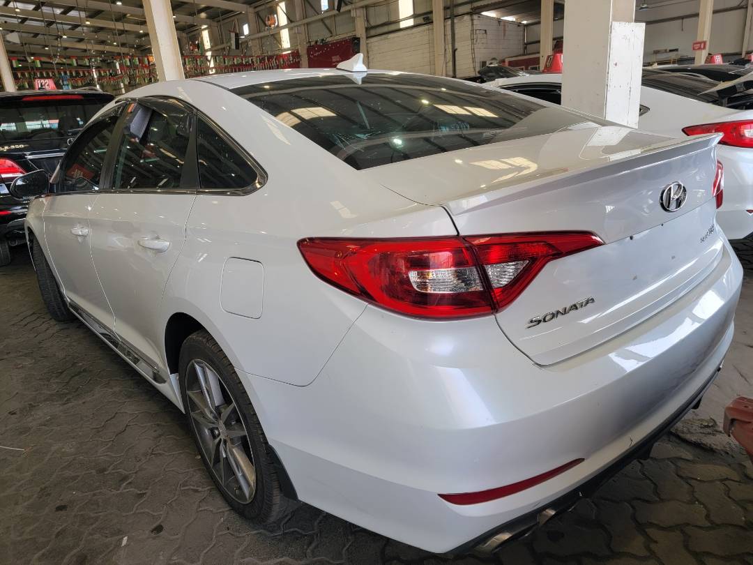2017 HYUNDAI SONATA — 142244 Miles — Lot HH437542 — Main - Marhaba Auctions Used Cars - Image 5
