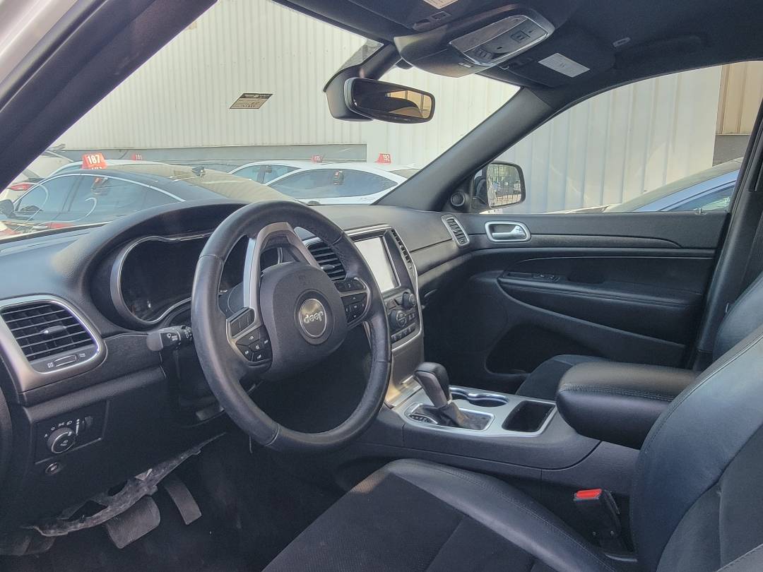 2018 JEEP GRAND CHEROKEE LAREDO — 125654 Miles — Lot C123035 — Main - Marhaba Auctions Used Cars - Image 6