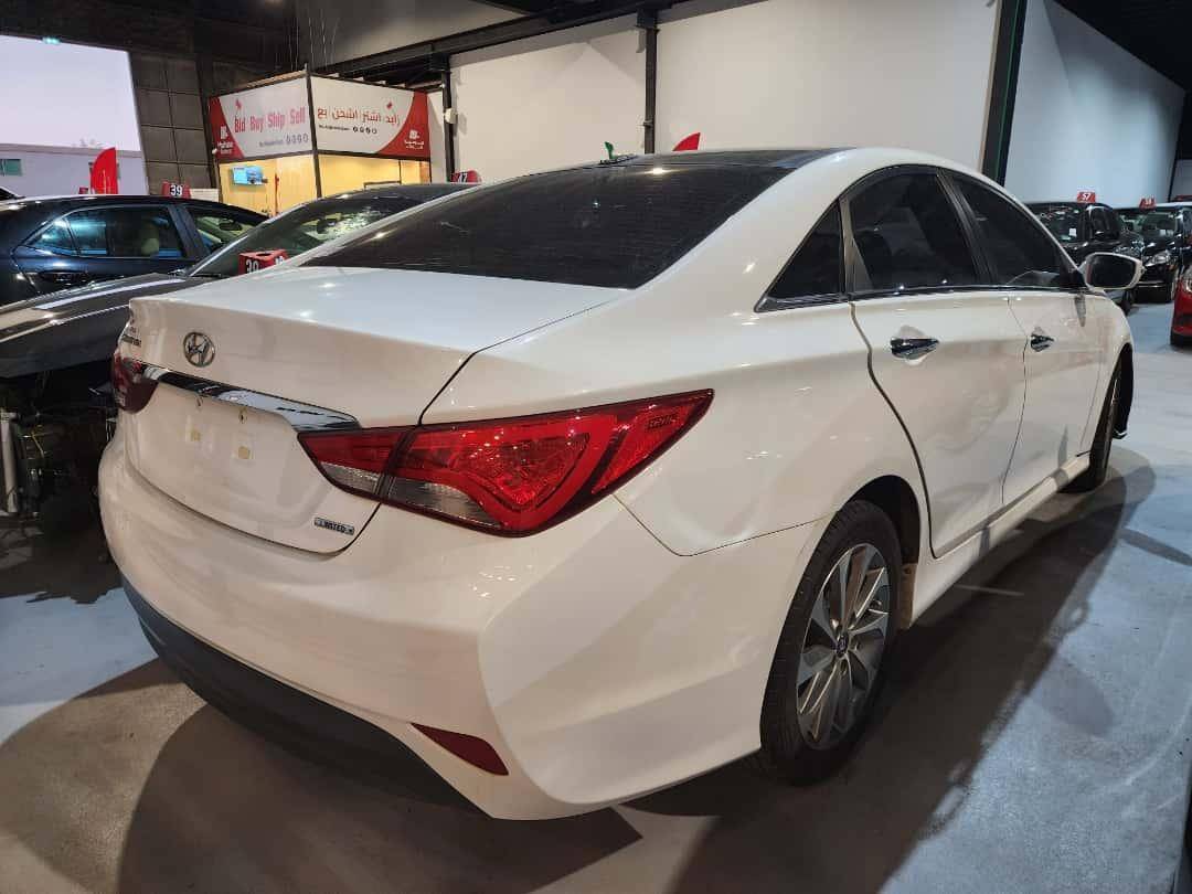 2014 HYUNDAI SONATA — 264446 Miles — Lot 39875371 — Al Quoz - Marhaba Auctions Used Cars - Image 12