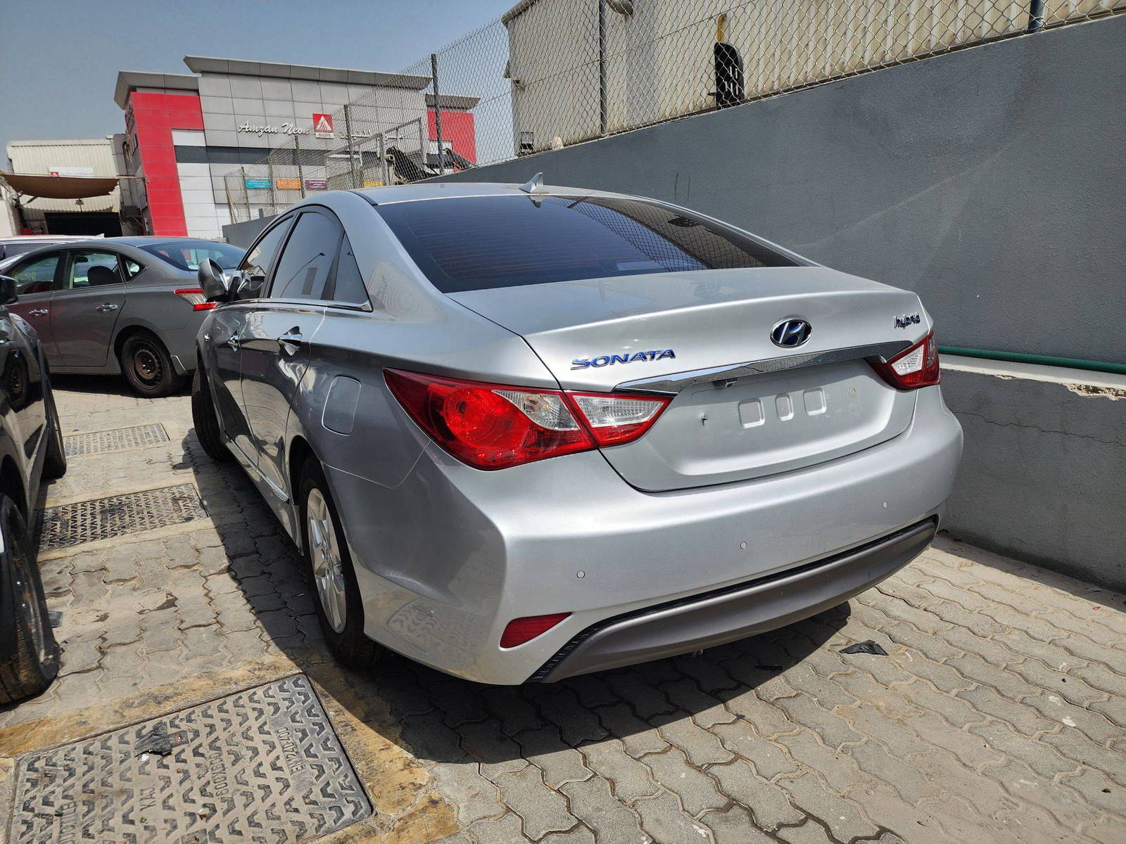 2012 HYUNDAI SONATA — 169252 KM — Lot CA028459 — Al Quoz - Marhaba Auctions Used Cars - Image 3