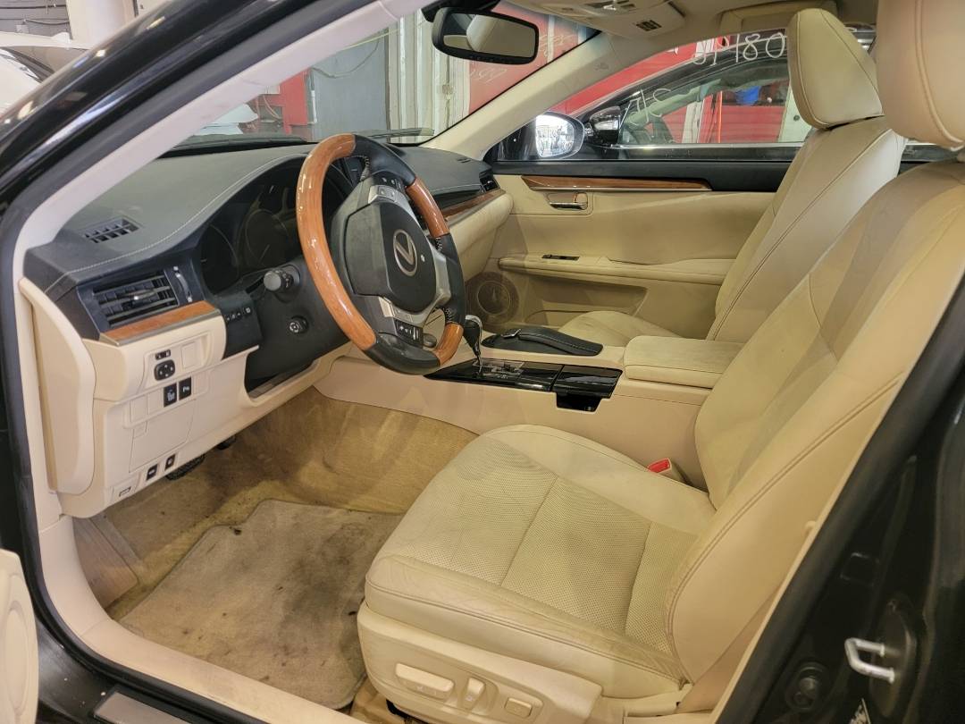 2014 LEXUS ES 300 — 107482 Miles — Lot 2055599 — Main - Marhaba Auctions Used Cars - Image 8