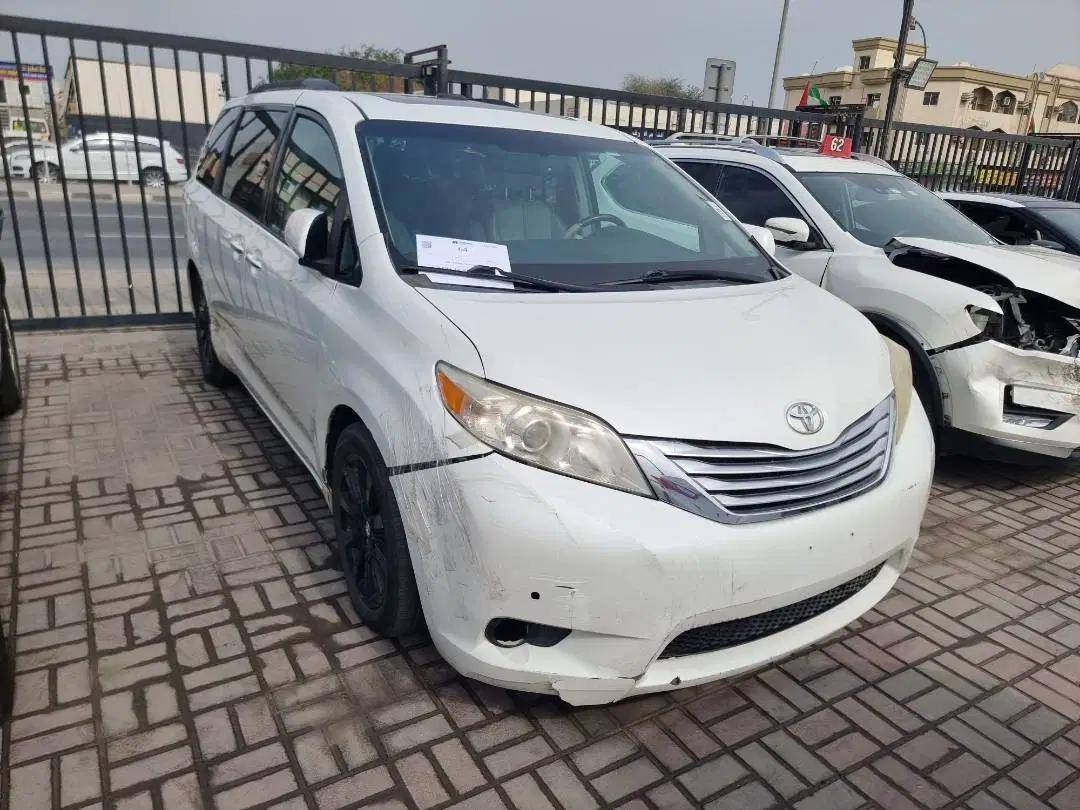 2012 TOYOTA SIENNA — 178448 Miles — Lot S043288 — Ind. 12 - Marhaba Auctions Used Cars - Image 3