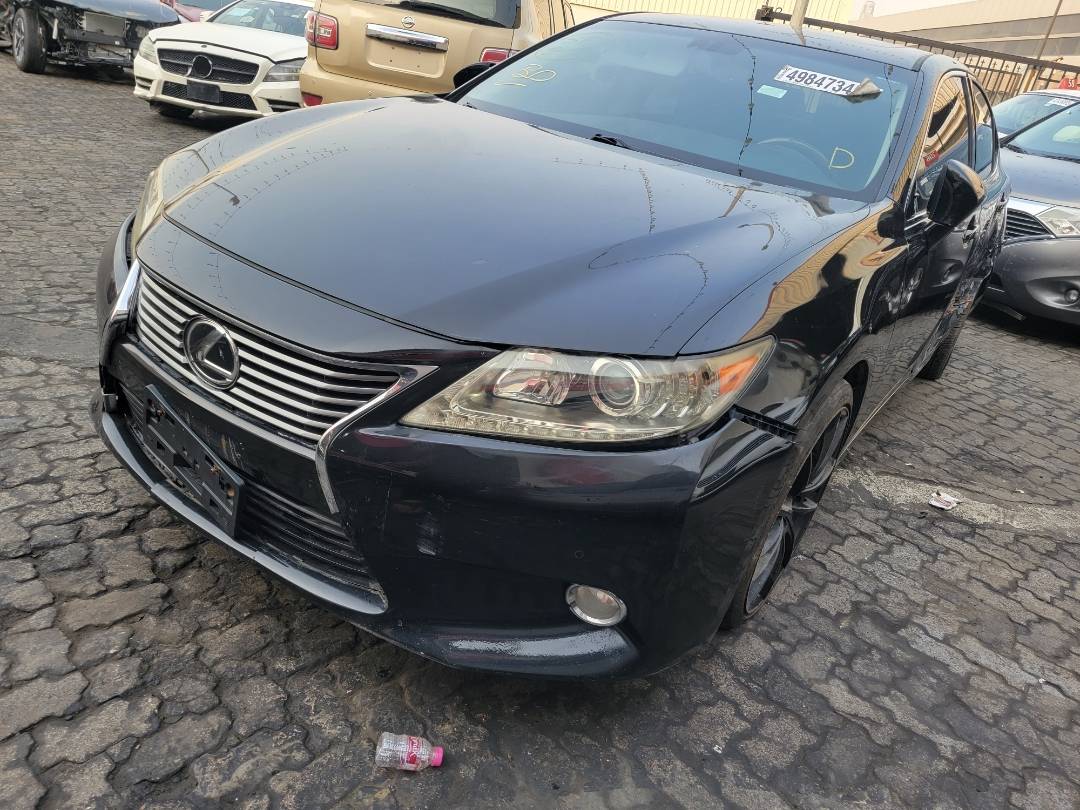 2013 LEXUS ES 350 — 155489 Miles — Lot D2055916 — Main - Marhaba Auctions Used Cars - Image 4