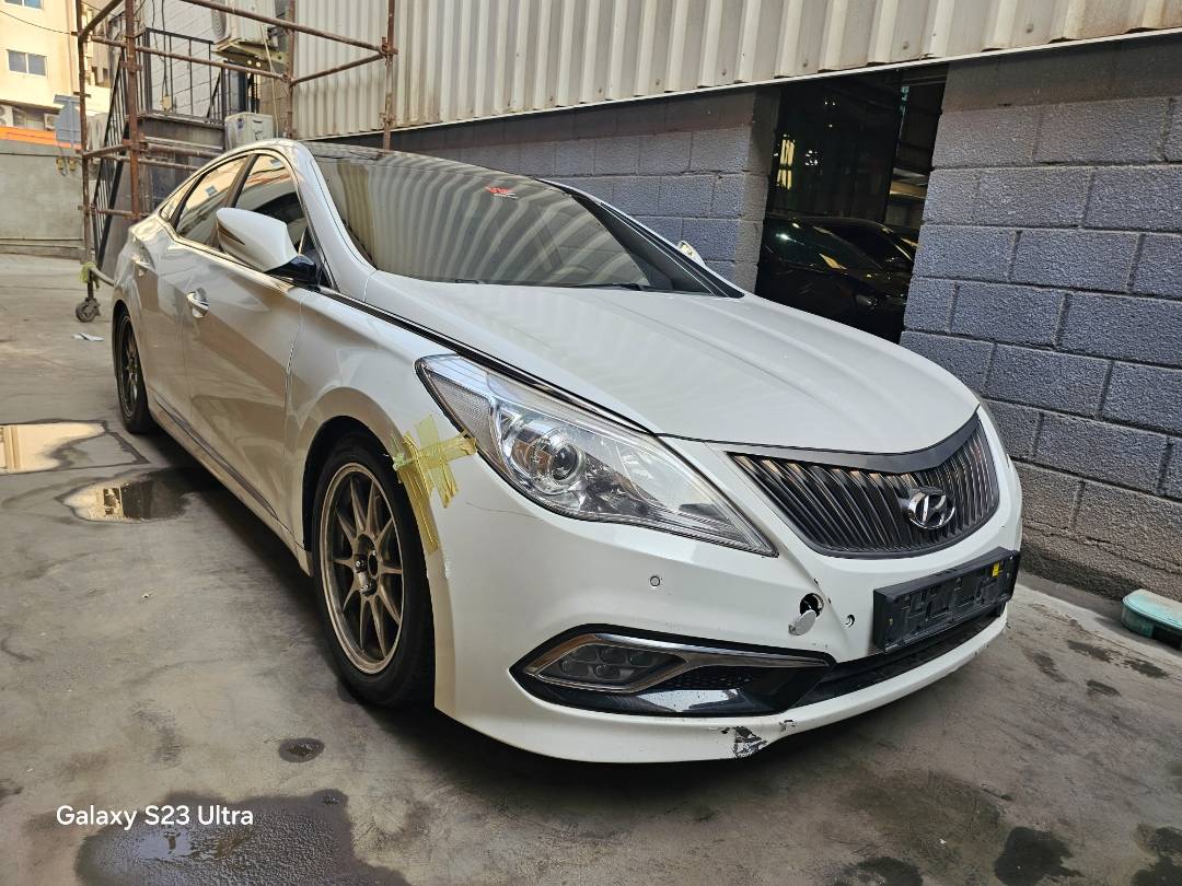 HYUNDAI GRANDEUR 2011 - Marhaba Auction Used Cars - Image 5