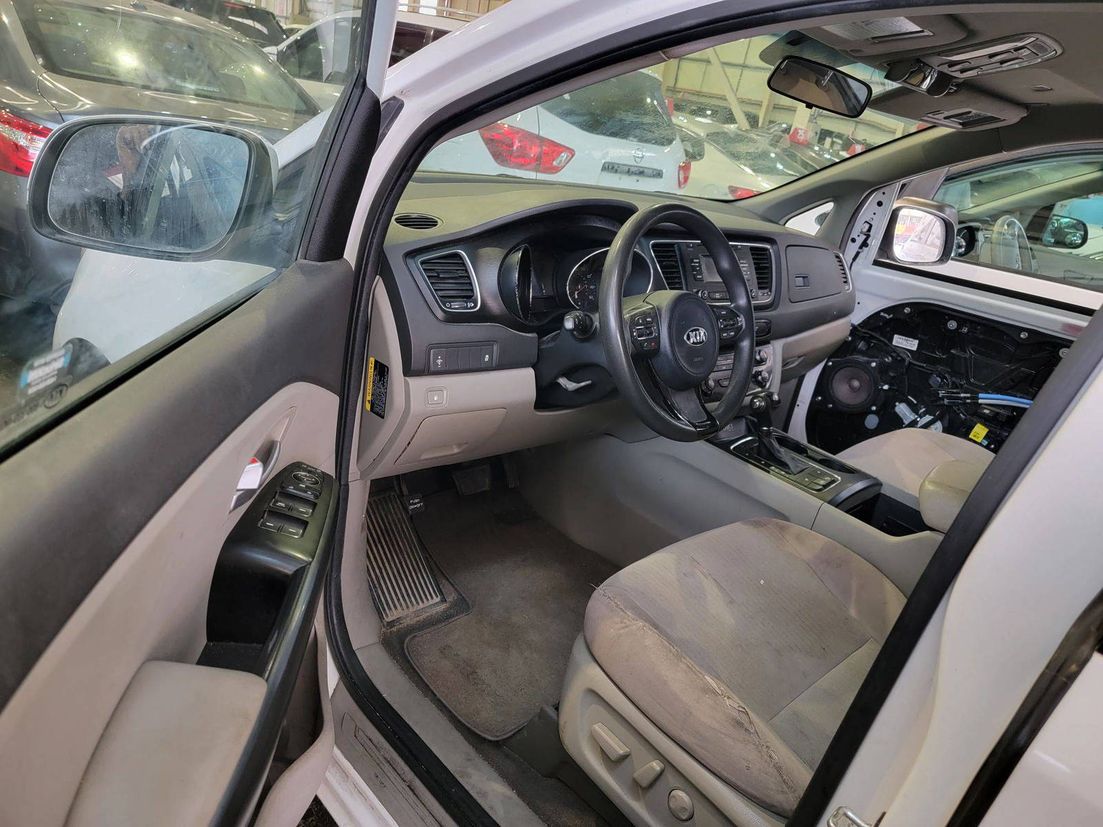 2016 KIA SEDONA — 197598 Miles — Lot 5021095 — Main - Marhaba Auctions Used Cars - Image 9
