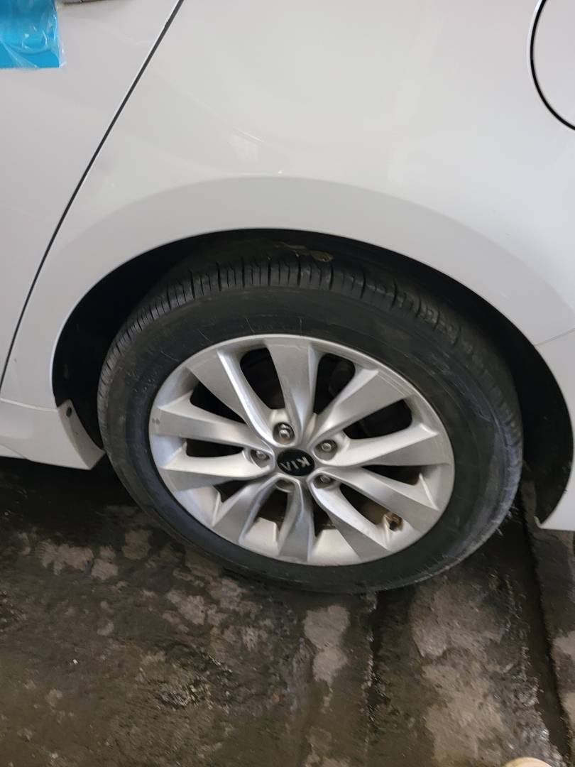 2017 KIA OPTIMA — 105737 Miles — Lot G165081 — Main - Marhaba Auctions Used Cars - Image 9