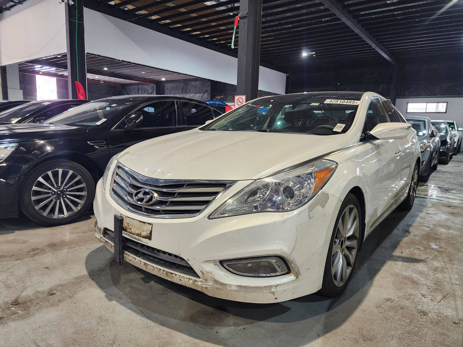 2014 HYUNDAI AZERA — 151305 Miles — Lot 125487 — Al Quoz - Marhaba Auctions Used Cars - Image 6