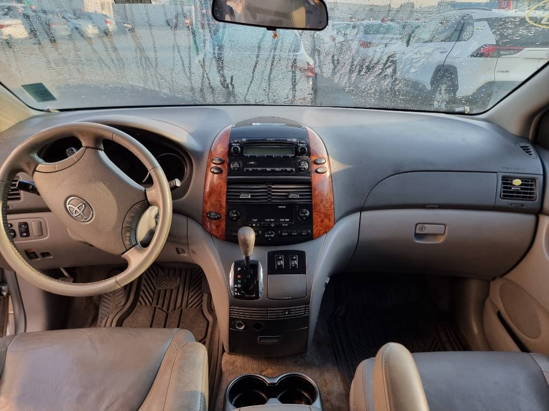 2006 TOYOTA SIENNA — 192791 Miles — Lot 214587/ — Ind. 12 - Marhaba Auctions Used Cars - Image 8