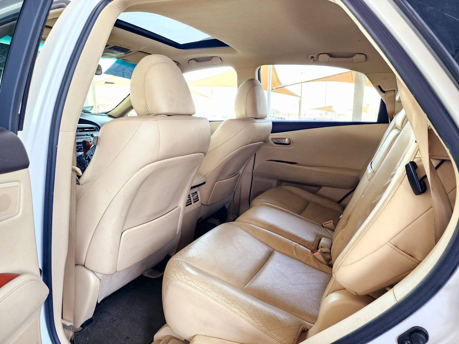 2010 LEXUS RX 450H — 191749 Miles — Lot A2413493 — Souq - Marhaba Auctions Used Cars - Image 6
