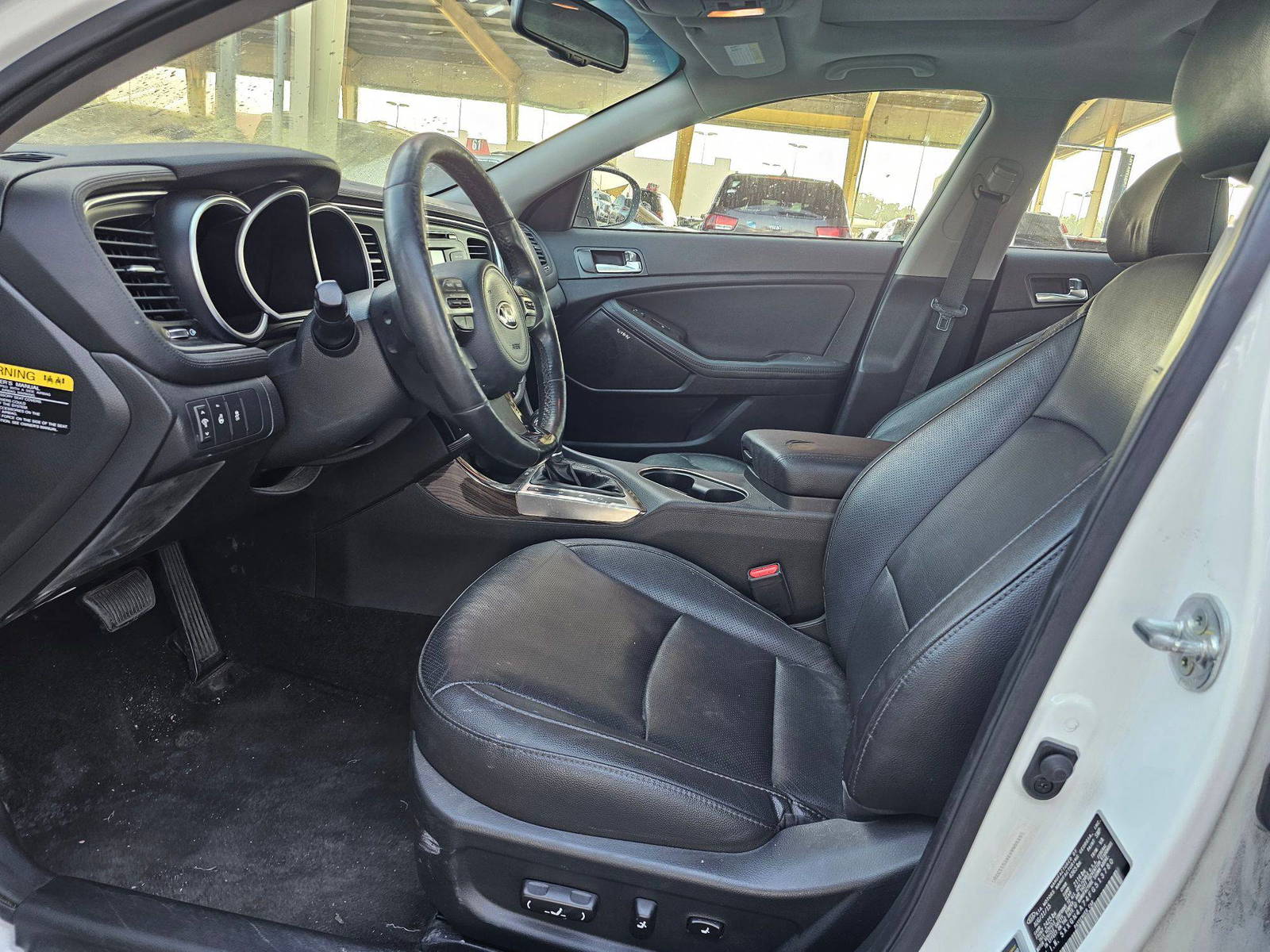 2015 KIA OPTIMA — 116694 Miles — Lot FG513780 — Souq - Marhaba Auctions Used Cars - Image 10