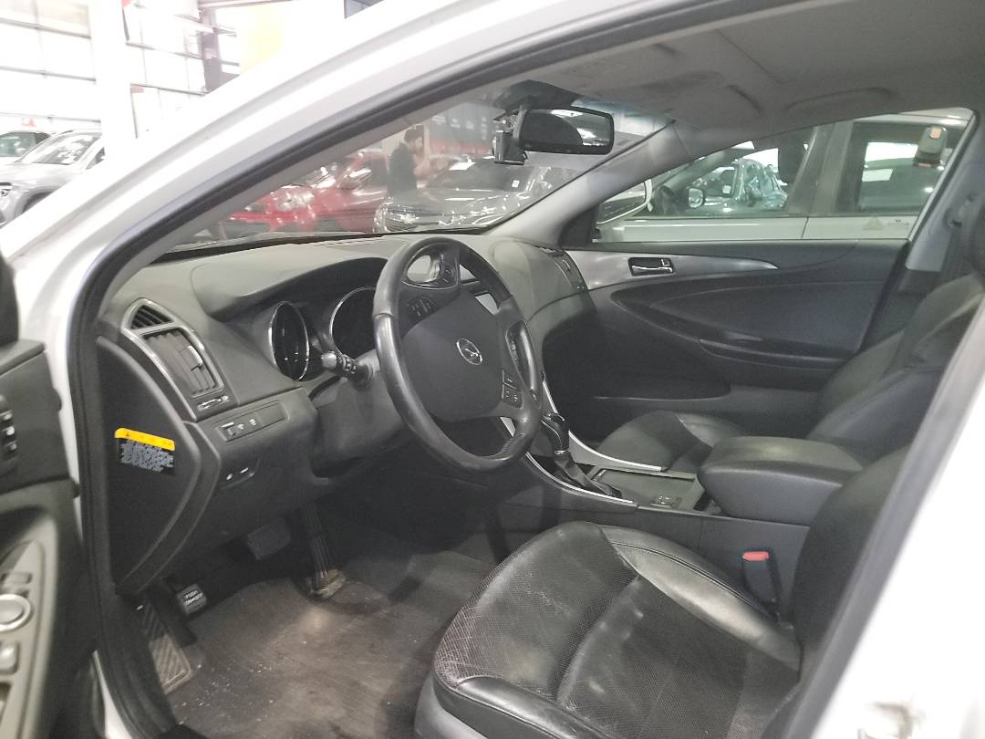 2012 HYUNDAI SONATA — 258173 KM — Lot 041037 — Main - Marhaba Auctions Used Cars - Image 6