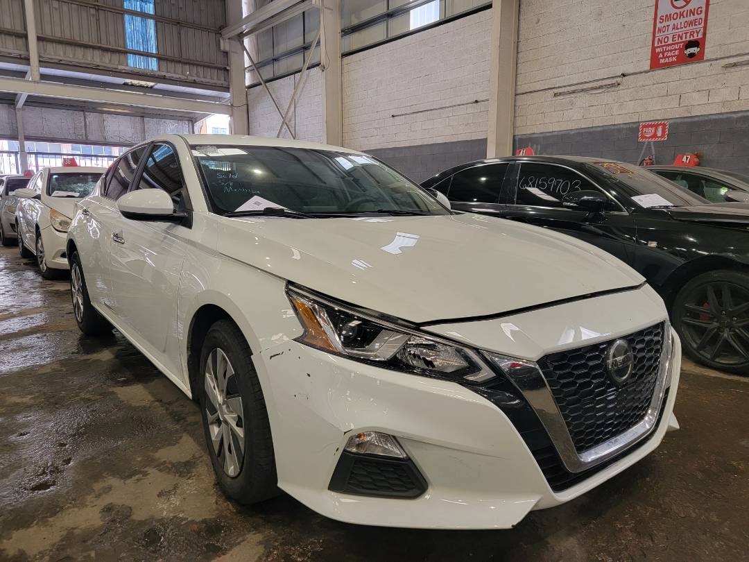 2019 NISSAN ALTIMA — 110582 Miles — Lot 69293 — Main - Marhaba Auctions Used Cars - Image 3