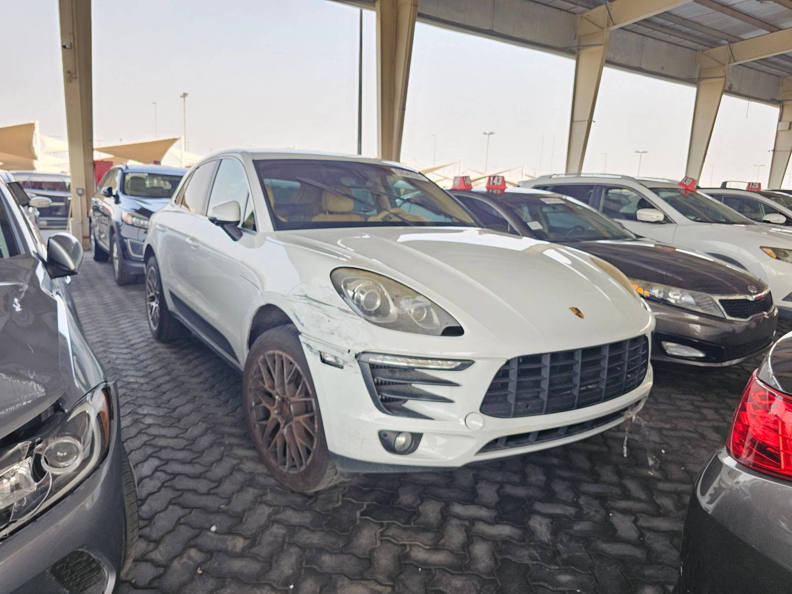 2015 PORSCHE MACAN — 141373 Miles — Lot 51FLB51696 — Main - Marhaba Auctions Used Cars - Image 4