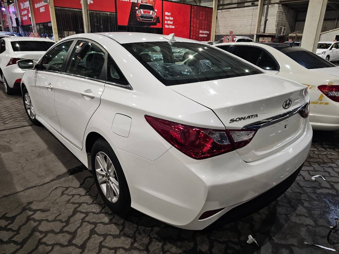 2014 HYUNDAI SONATA — 178849 Miles — Lot H864820 — Main - Marhaba Auctions Used Cars - Image 5
