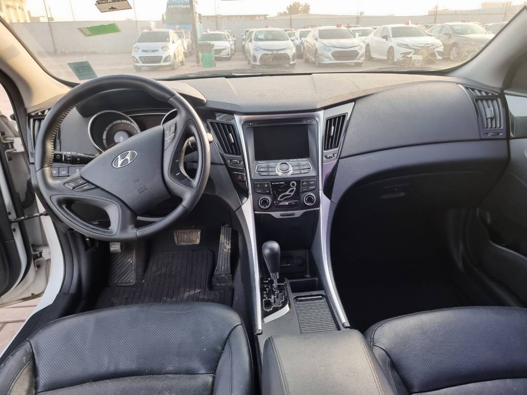 2011 HYUNDAI SONATA — 242127 KM — Lot 125487 — Ind. 12 - Marhaba Auctions Used Cars - Image 8