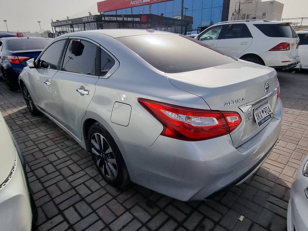 2017 NISSAN ALTIMA — 1328388 Miles — Lot 214587 — Ind. 12 - Marhaba Auctions Used Cars - Image 5