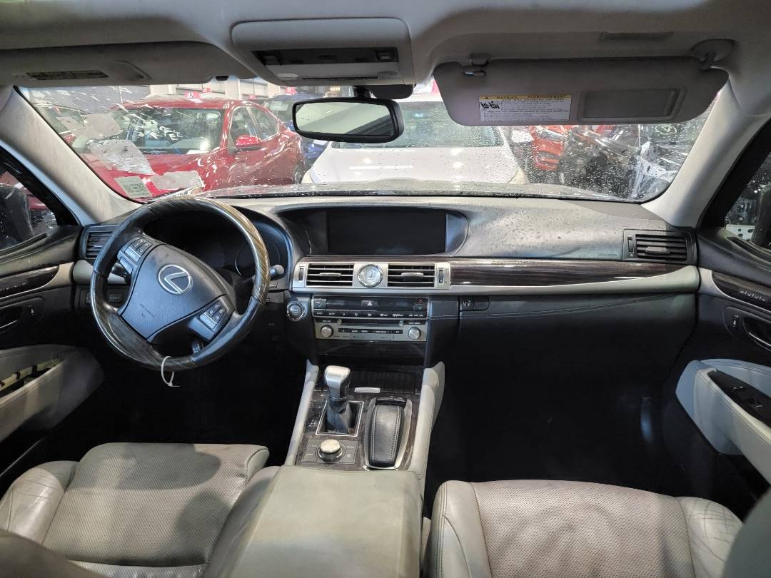 2015 LEXUS LS 460 — 184837 Miles — Lot F5135743 — Main - Marhaba Auctions Used Cars - Image 7