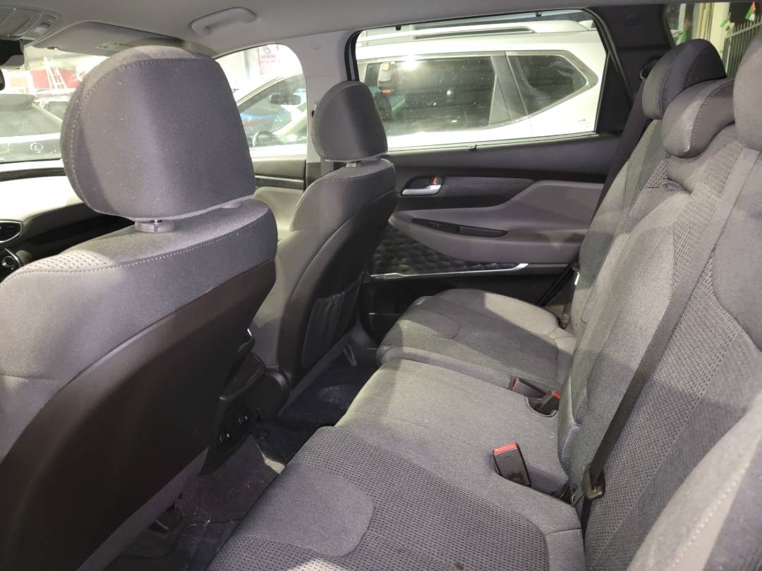 2019 HYUNDAI SANTA FE — 56468 Miles — Lot 67599583 - Marhaba Auctions Used Cars - Image 5