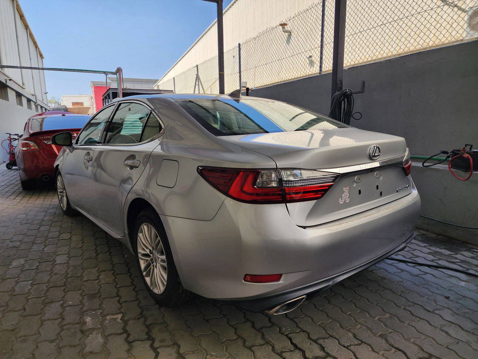 2016 LEXUS ES 350 — 128046 Miles — Lot 76902334 — Al Quoz - Marhaba Auctions Used Cars - Image 3