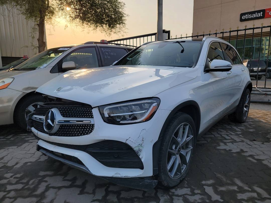 2020 MERCEDES BENZ GLC-300 — 25819 Miles — Lot 1LF739931 — Main - Marhaba Auctions Used Cars - Image 5
